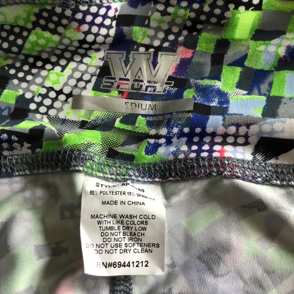 NWOT-Active Club White Multicolor Mesh Inset Tight - Picture 5 of 7